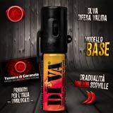 Spray antiaggressione al peperoncino, dal formato piccolo e compatto.